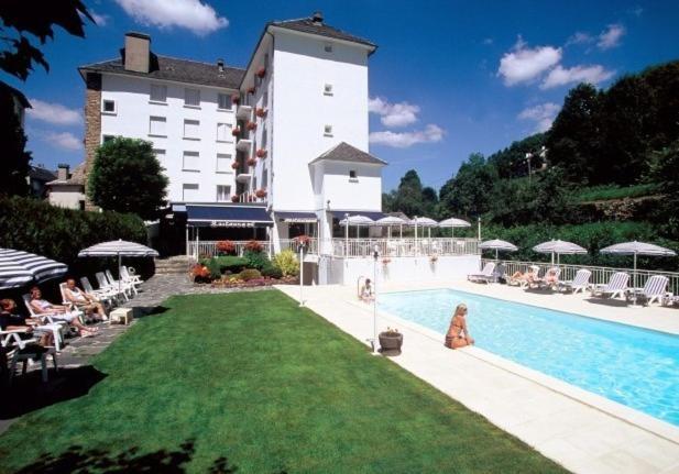 Hotel Beausejour Chaudes-Aigues Exterior foto