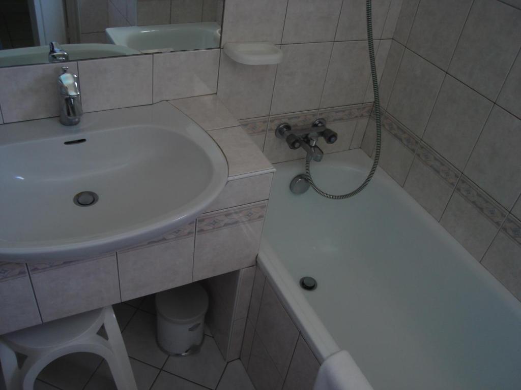 Hotel Beausejour Chaudes-Aigues Zimmer foto